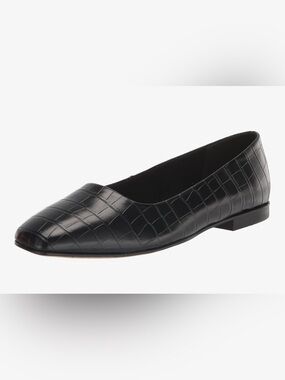 Bella Vita Black Croc-Embossed Pointed Ballet Flat